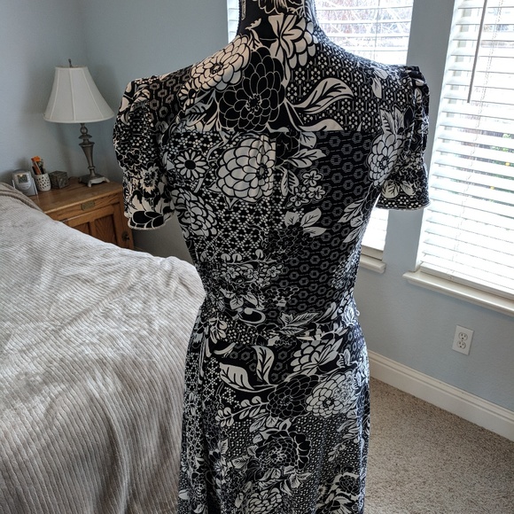 💕Host Pick💕 Mixit Black and White Flower Print Dress Workwear Partywear Size 8 - Picture 8 of 10